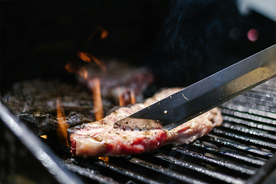 BBQ Boot Amsterdam1 900x600 BBQ Boot Amsterdam1 900x600
