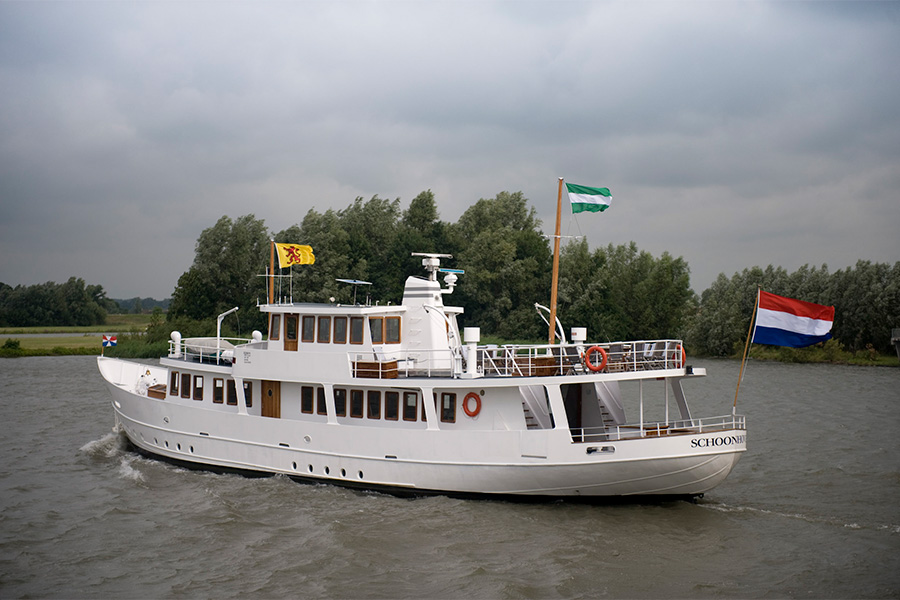 Evenementenschip Thalassa achterkant