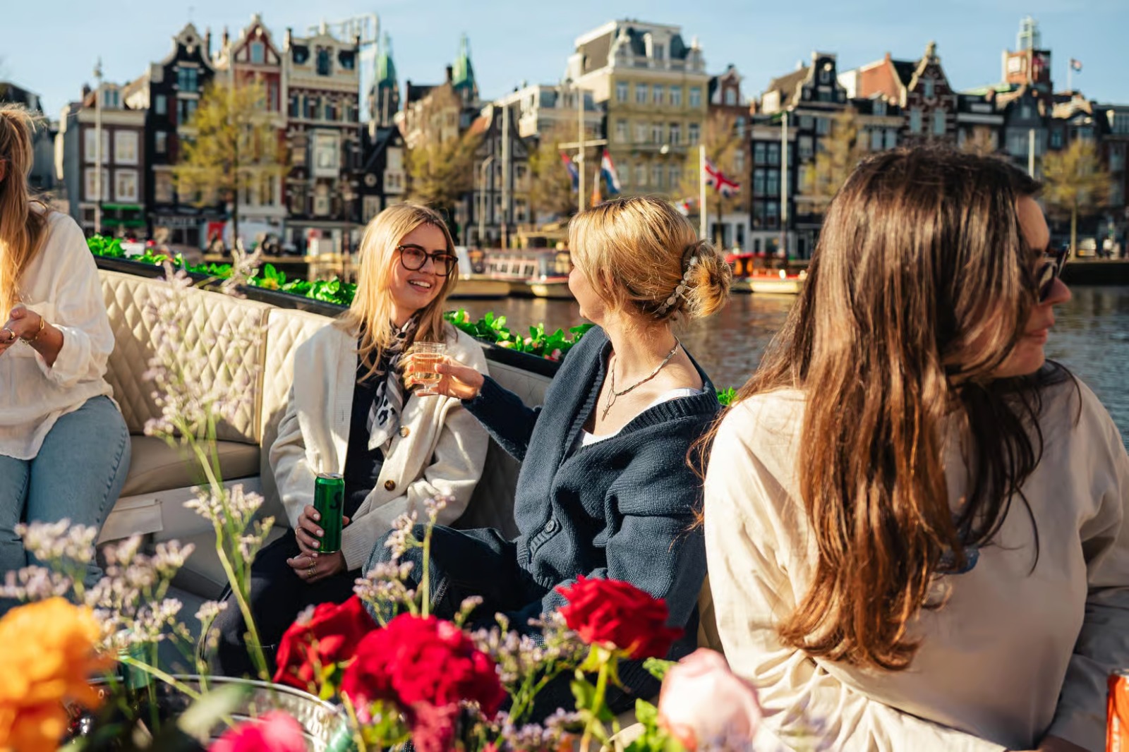 Origineel familie-uitje in Amsterdam tijdens een ontspannen vaartocht met Event op het Water